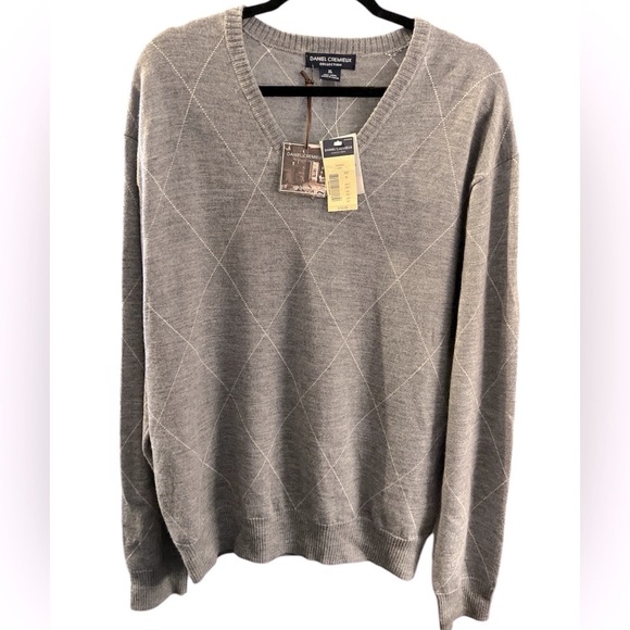 NWT -Daniel Cremieux Men’s Gray Sweater - 100% Wool - Long Sleeve - Size XL - Picture 1 of 6